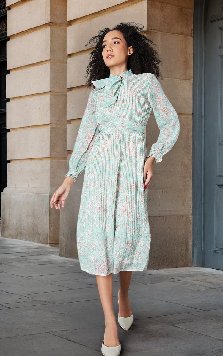 Buy Women Floral Print Pleated Midi Dress Online at just Rs
