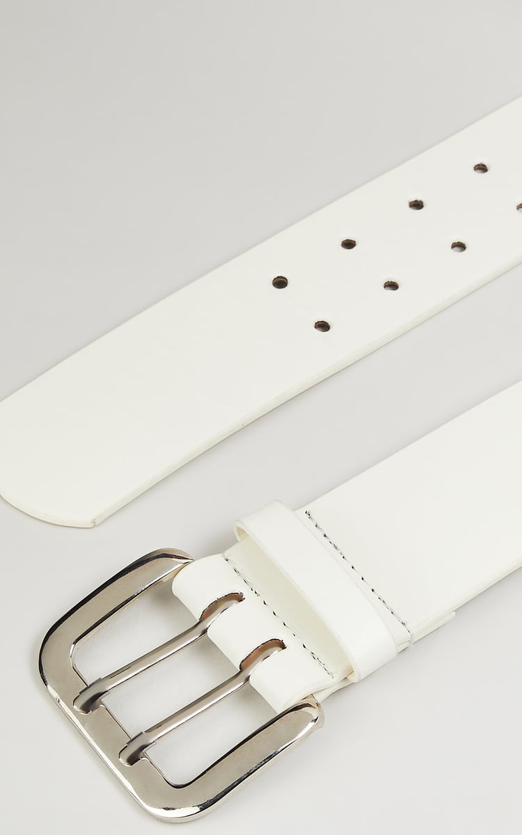 Buy Women Solid Belt Online at just Rs. 399.0 - 1000015186265