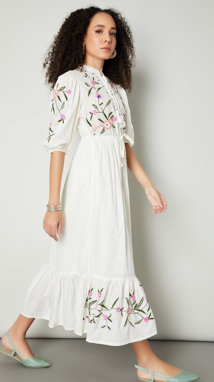 1000014096709-White-WHITE-