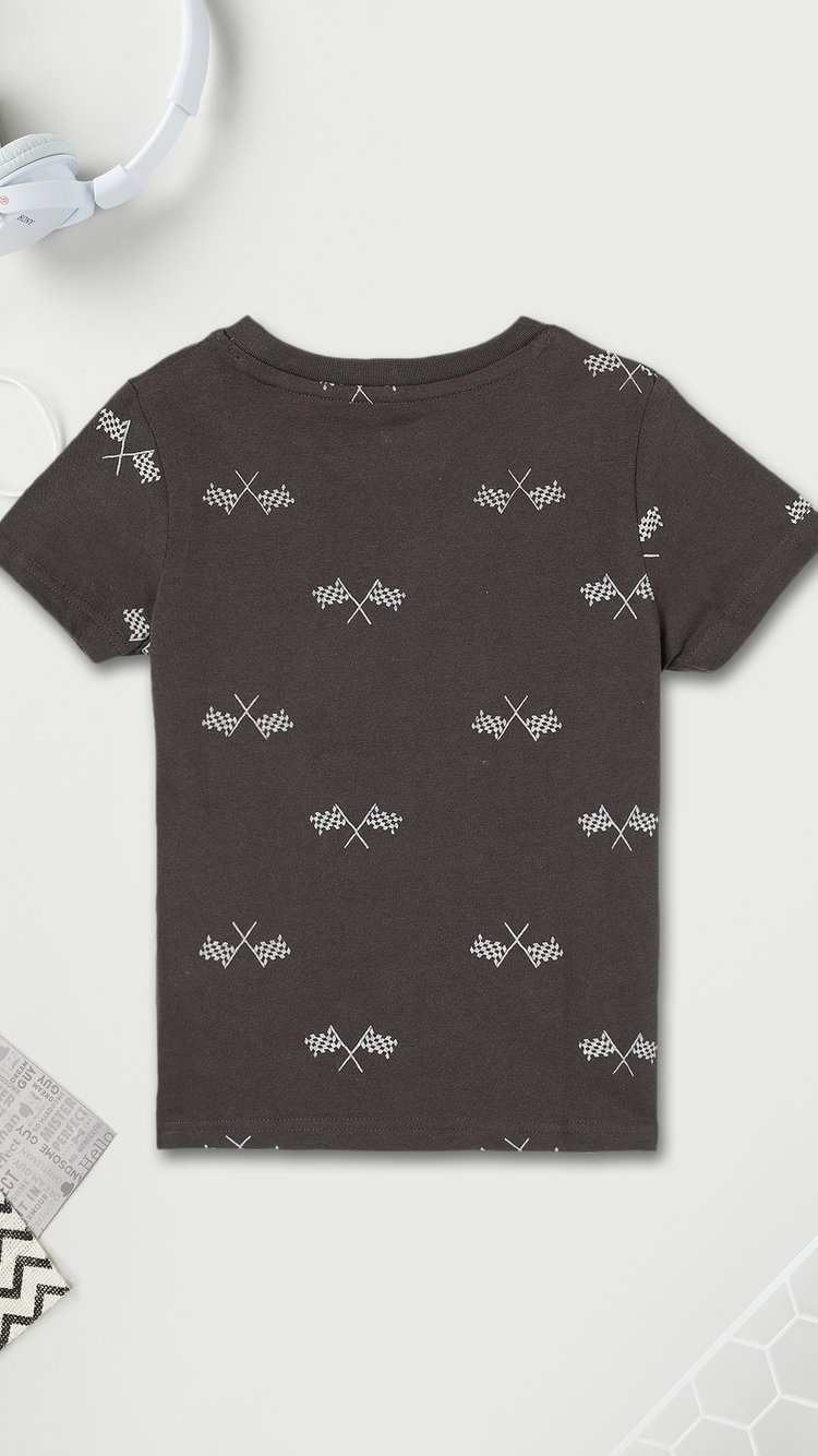 ✰over print✰【新品同様】✰patch shirts black Buy Women Friends Printed T-shirt Online at just Rs. 599.0
