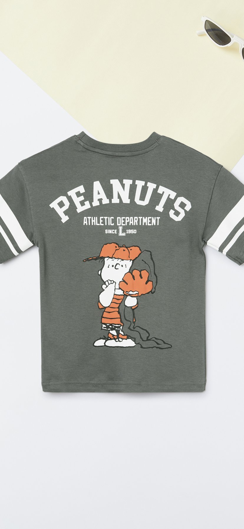 Buy Boys Peanuts Printed T-shirt Online at just