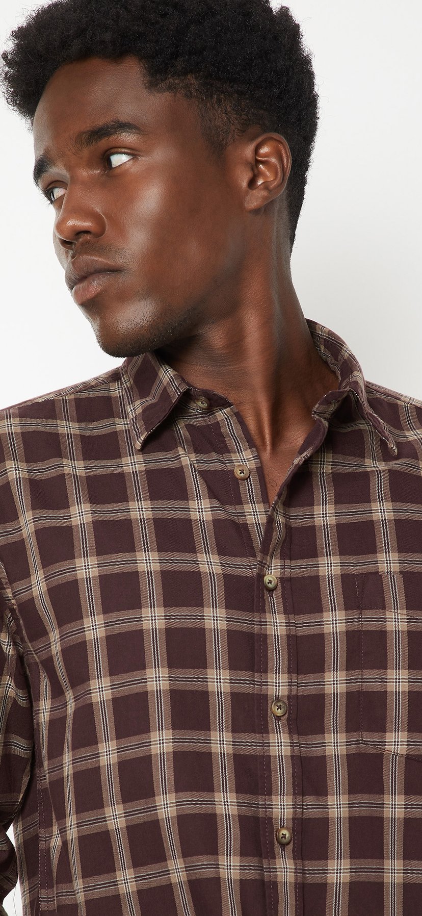 Buy Men Checked Regular Fit Shirt Online at just Rs. 999.0