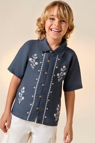 Juniors Floral Embroidered Shirt with Short Sleeves