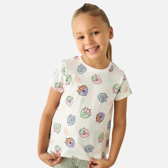 Juniors All-Over Strawberry Print T-shirt with Round Neck and Short Sleeves