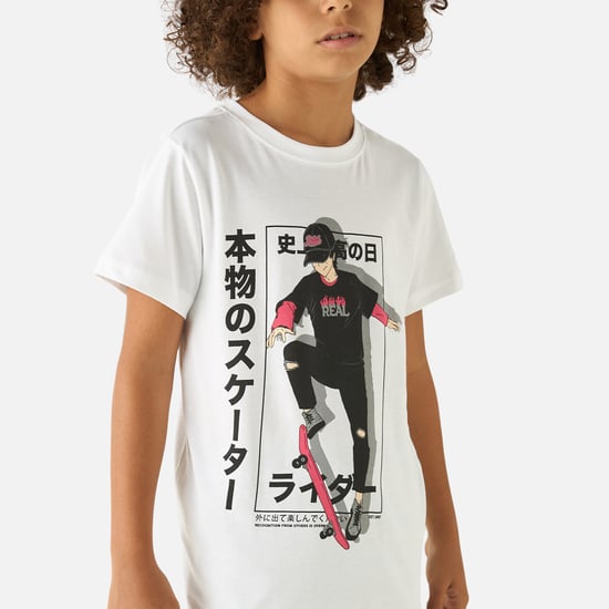 Juniors Graphic Print T-shirt with Short Sleeves