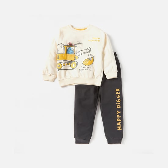 Juniors Printed Sweatshirt and Joggers Set