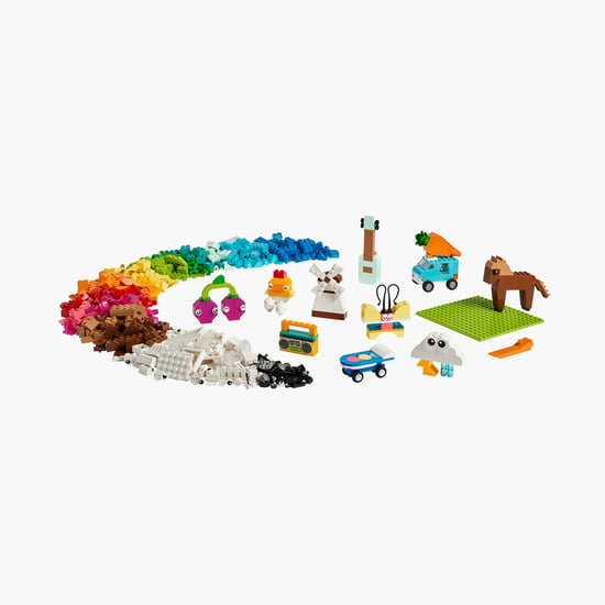Lego Classic Vibrant Creative Brick Box Toy Set (11038) - 850 Pcs