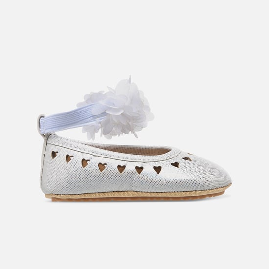 Juniors Heart Cut-Out Booties with Ankle Strap