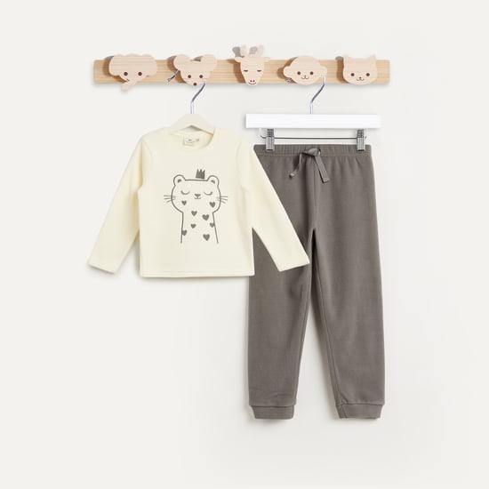 Juniors Cat Embroidered T-shirt and Pyjama Set