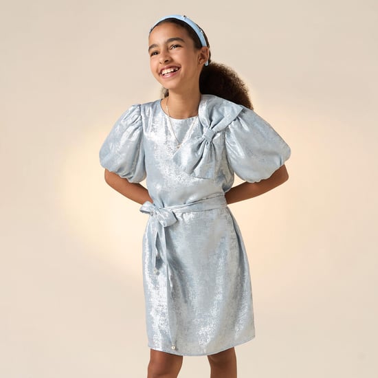 Juniors Textured A-line Dress with Short Sleeves and Bow Applique