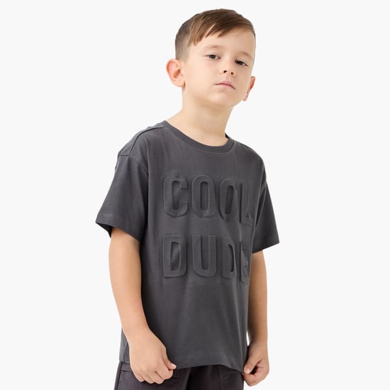 Juniors Embossed T-shirt with Crew Neck and Short Sleeves