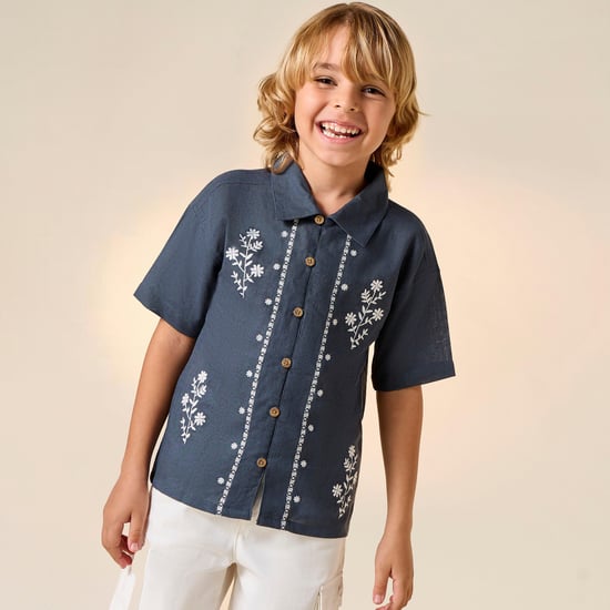 Juniors Floral Embroidered Shirt with Short Sleeves