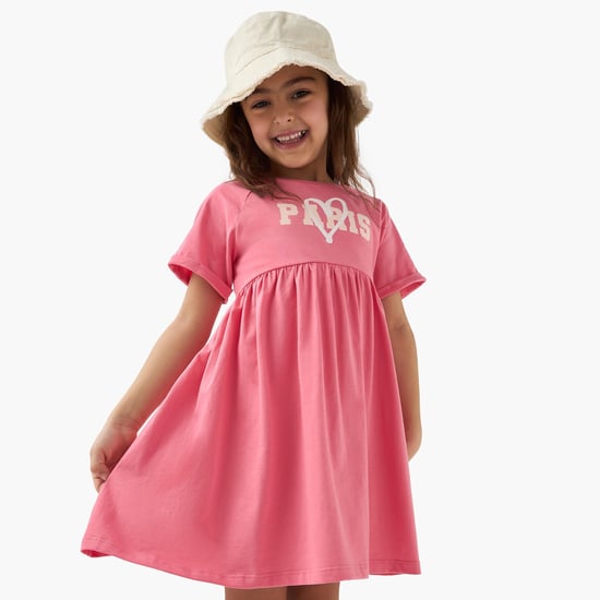 Juniors Typographic Print Dress with Raglan Sleeves