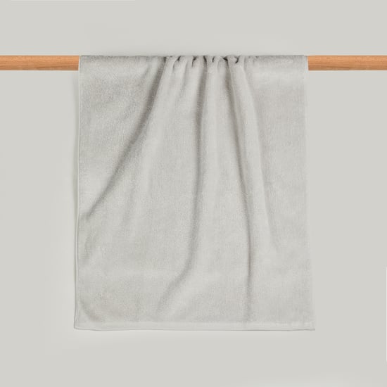 Juniors Solid Bath Towel - 60 x 120 cm