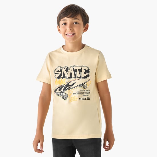 Juniors Graphic Print T-shirt with Crew Neck and Short Sleeves