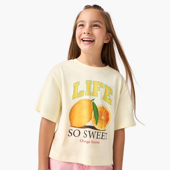 Juniors Graphic Print Round Neck T-shirt with Short Sleeves