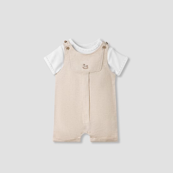 Giggles Solid Dungaree with T-shirt