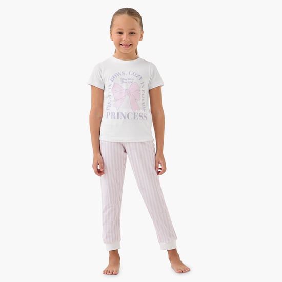 Juniors Printed T-shirt and Striped Pyjama Set