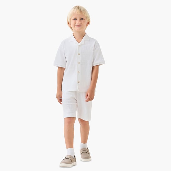 Juniors Textured Shirt and Shorts Set