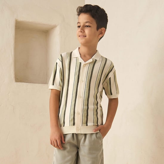 Juniors Striped Cuban Collar Shirt