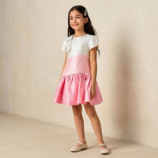 Juniors Bow Applique Dress with Zip Closure