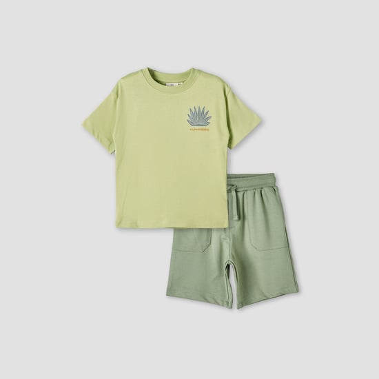 Juniors Embroidered T-shirt and Shorts Set