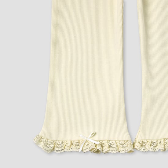 Juniors Ribbed Leggings with Lace Trim