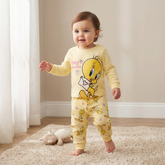 Juniors Tweety Print T-shirt and Pyjama Set