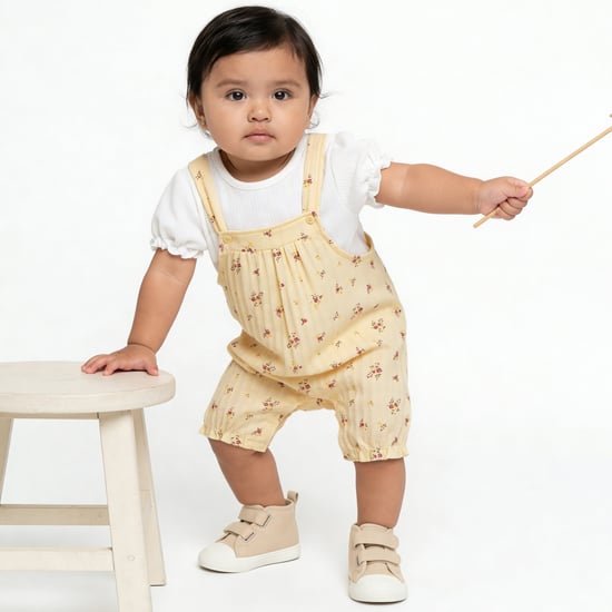 Juniors Printed Dungaree and T-shirt Set