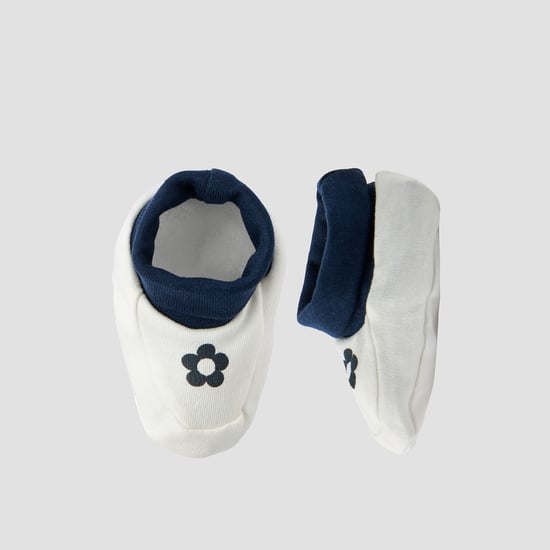 Juniors Floral Print Booties
