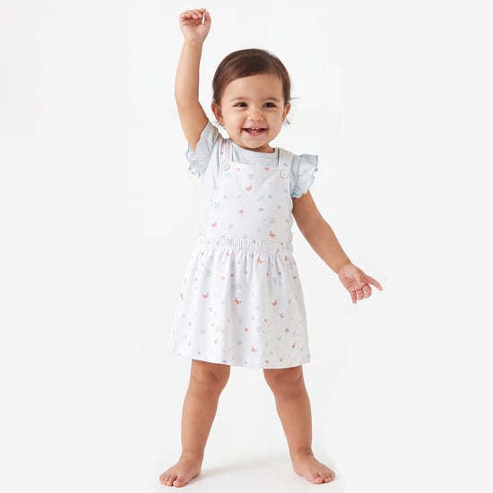 Juniors Printed Pinafore Dress with T-shirt