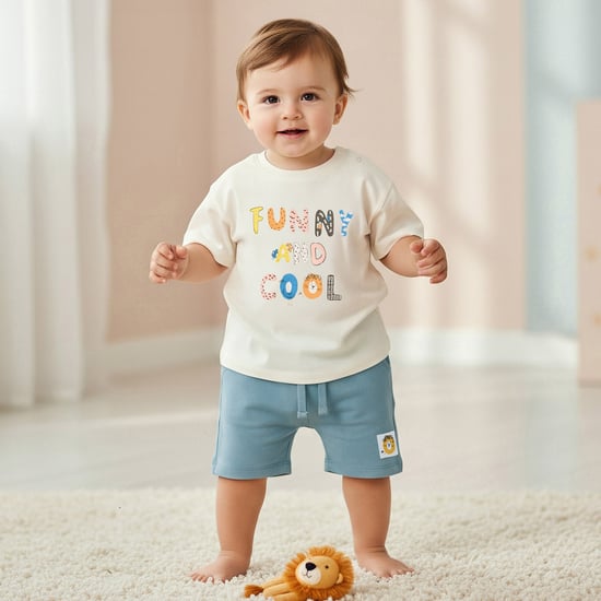 Juniors Graphic Print T-shirt and Shorts Set