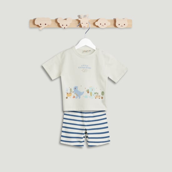 Juniors Printed T-shirt and Shorts Set