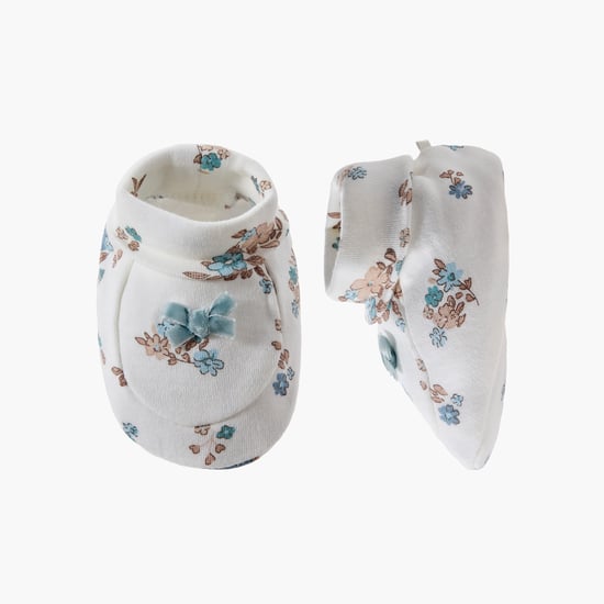 Juniors Floral Print Booties