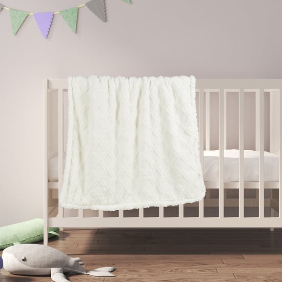 Juniors Textured 2-ply Blanket - 76 x 102 cm