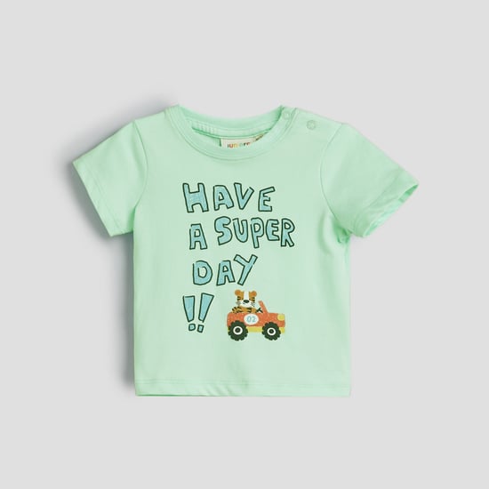 Juniors Graphic Print T-shirt