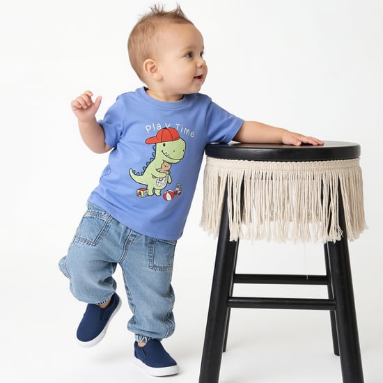 Juniors Graphic Print T-shirt