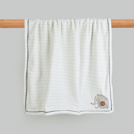 Juniors Elephant Applique Blanket