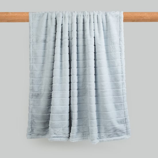 Juniors 2 Ply Faux Fur Blanket