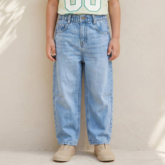 Juniors Washed Balloon Fit Jeans