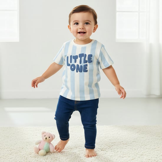 Juniors Striped T-shirt