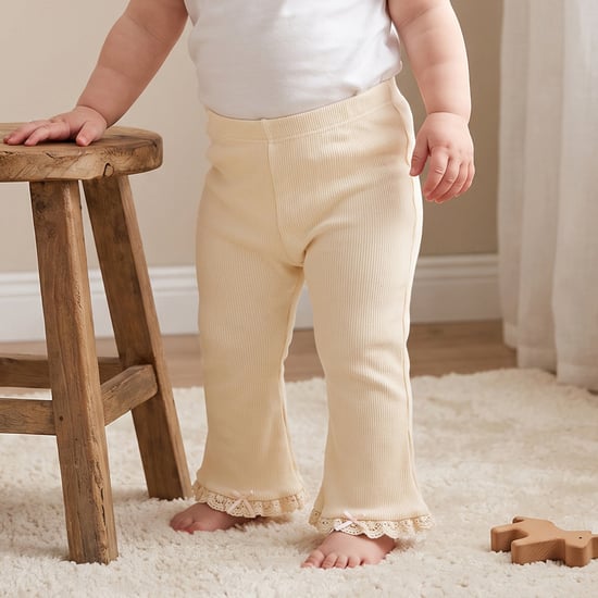 Juniors Ribbed Leggings with Flared Hem