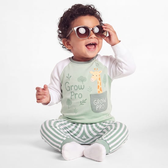 Juniors Printed T-shirt and Pyjama Set