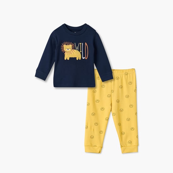 Juniors Lion Embroidered T-shirt with Pyjama Set