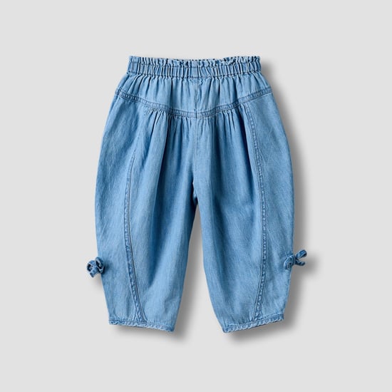 Juniors Washed Mid-Rise Jeans