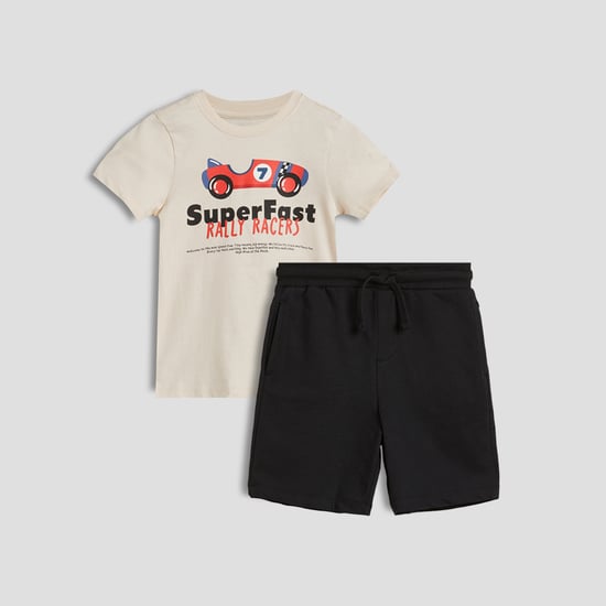 Juniors Printed T-shirt with Shorts Set