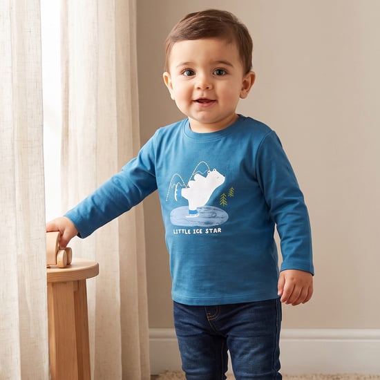 Juniors Graphic Bear Print T-shirt