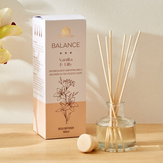 Adora Balance Glass Vanilla and Lilly Reed Diffuser Set