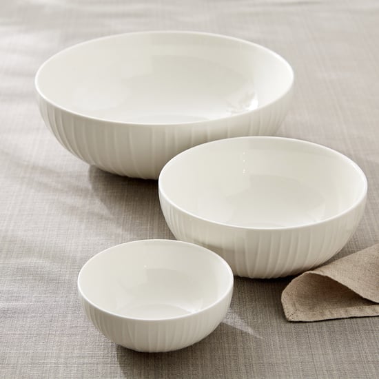 Marshmallow Brook Porcelain Ribbed Serving Bowl - 1.75l
