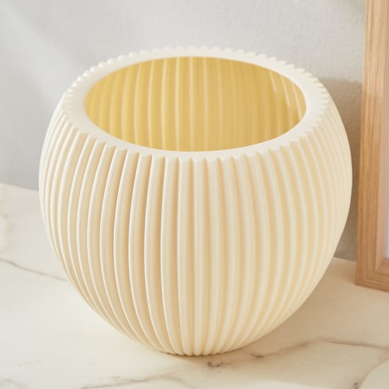 Lets Garden Polyethylene Ribbed Floor Planter